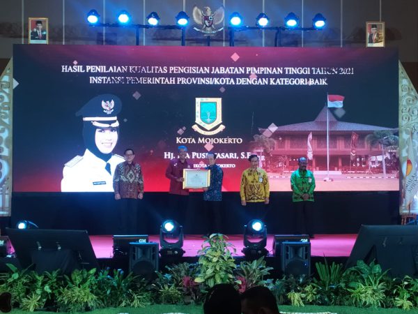 Penilaian Sistem Merit oleh KASN, Pemkot Mojokerto Terima Anugerah Kualitas Pengisian JPT 2021
